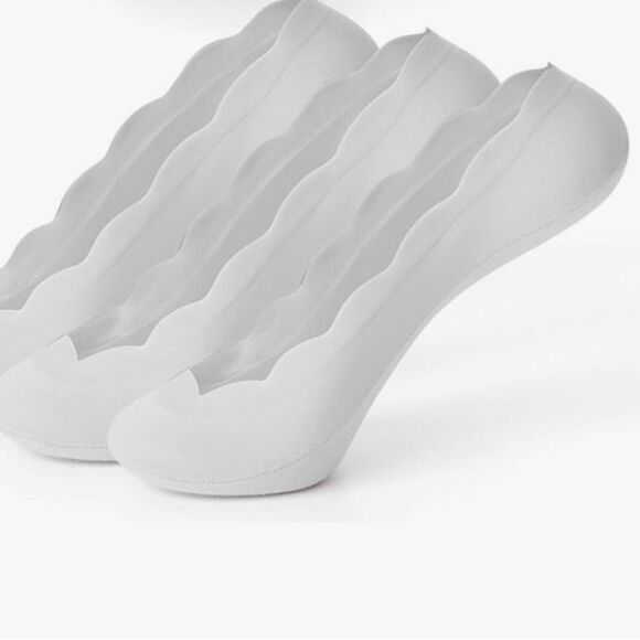 No Show woman’s Non Slip Liner Socks seamless footies Shoe Size 6-8 white 3 pair - Picture 2 of 5